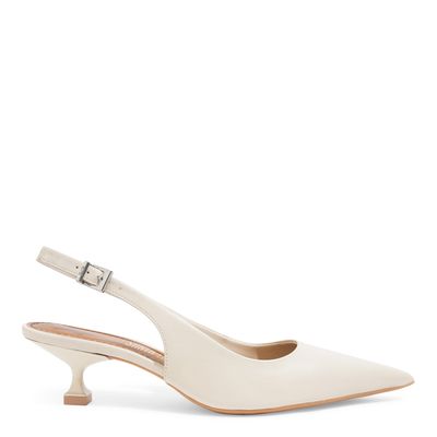 Scarpin Slingback Couro  Bico Fino Salto Baixo Creme