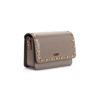 Bolsa Transversal Pequena Soft Cinza Tachas Metalizadas