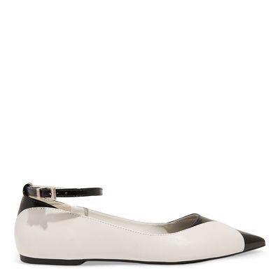 Sapatilha bico fino couro nobre soft branco e preto