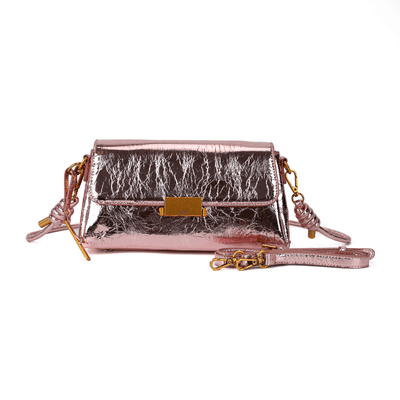 Bolsa Pequena Metalizada Crinkle Rosa Claro Alça de Ombro