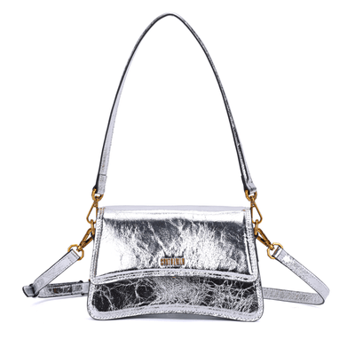 Bolsa Pequena Metalizada Crinkle Prata Alça de Ombro