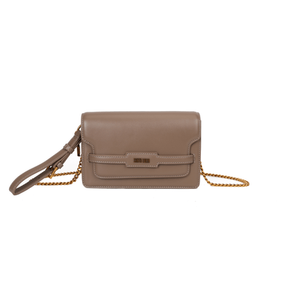 Bolsa Pequena Material Soft Marrom Alça Transversal