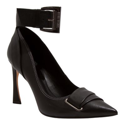 Scarpin Couro Pelica Soft Preto Bico Fino