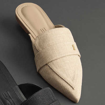 Mule Mocassim Linho Copacabana Off White Bico Fino