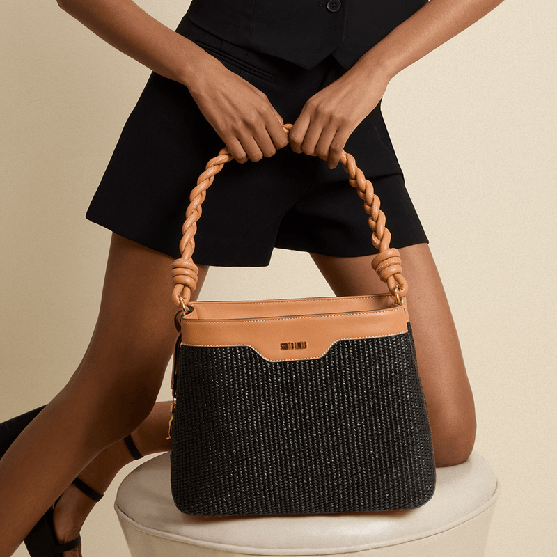 Bolsa Tiracolo Palha Preta Alça Trançada - Santa Lolla Bolsa Tiracolo Palha Preta Alça Trançada - Santa Lolla