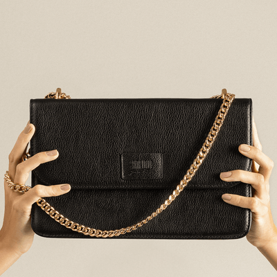 Bolsa Média Couro Floater Preto Alça De Ombro Corrente