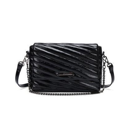 Bolsa Pequena Verniz Glossy Preta Alça Dupla