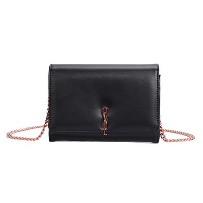Bolsa Carteira Soft Preta Alça Transversal Corrente