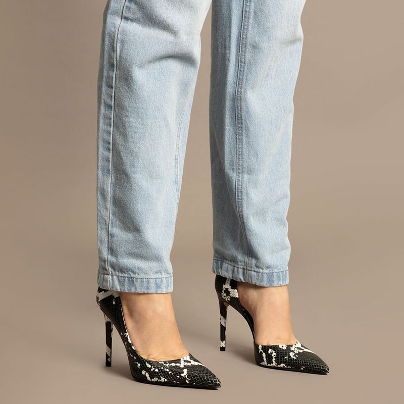 0039.0001.09EB.0005_scarpin_anial_print_cobra_preta_1-1.jpg