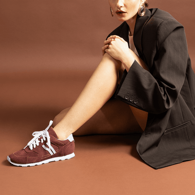 Tênis Jogging Couro Camurça Vermelho Bordô Recortes Azul