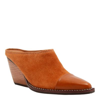 Mule Couro Camurça Marrom Safari Bico Fino