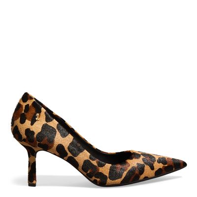 Scarpin couro pelo estampa onca natural