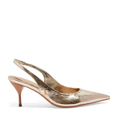 Scarpin Slingback Couro Metalizado Dourado Bico Fino Salto Agulha
