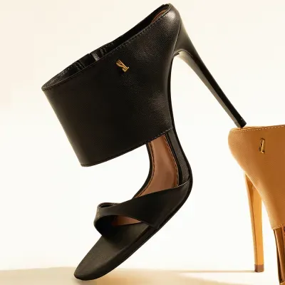 Mule Meia Pata Couro Pelica Preto Salto Fino
